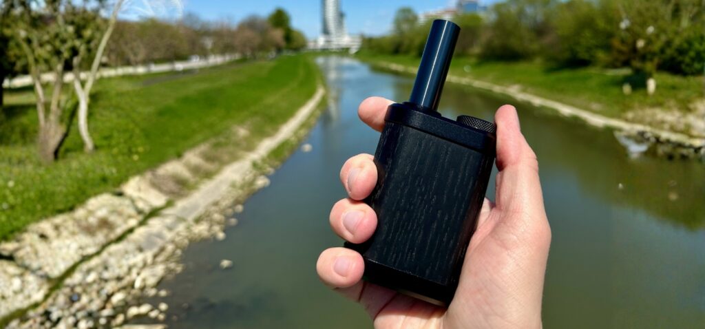 Vaporizér Tinymight 2 Black Edition se zirkoniovým náustkem