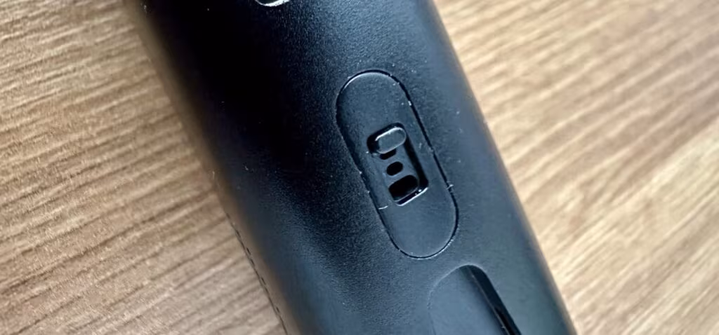 X-MAX V4 Pro - detail posuvníku airflow se třemi polohami